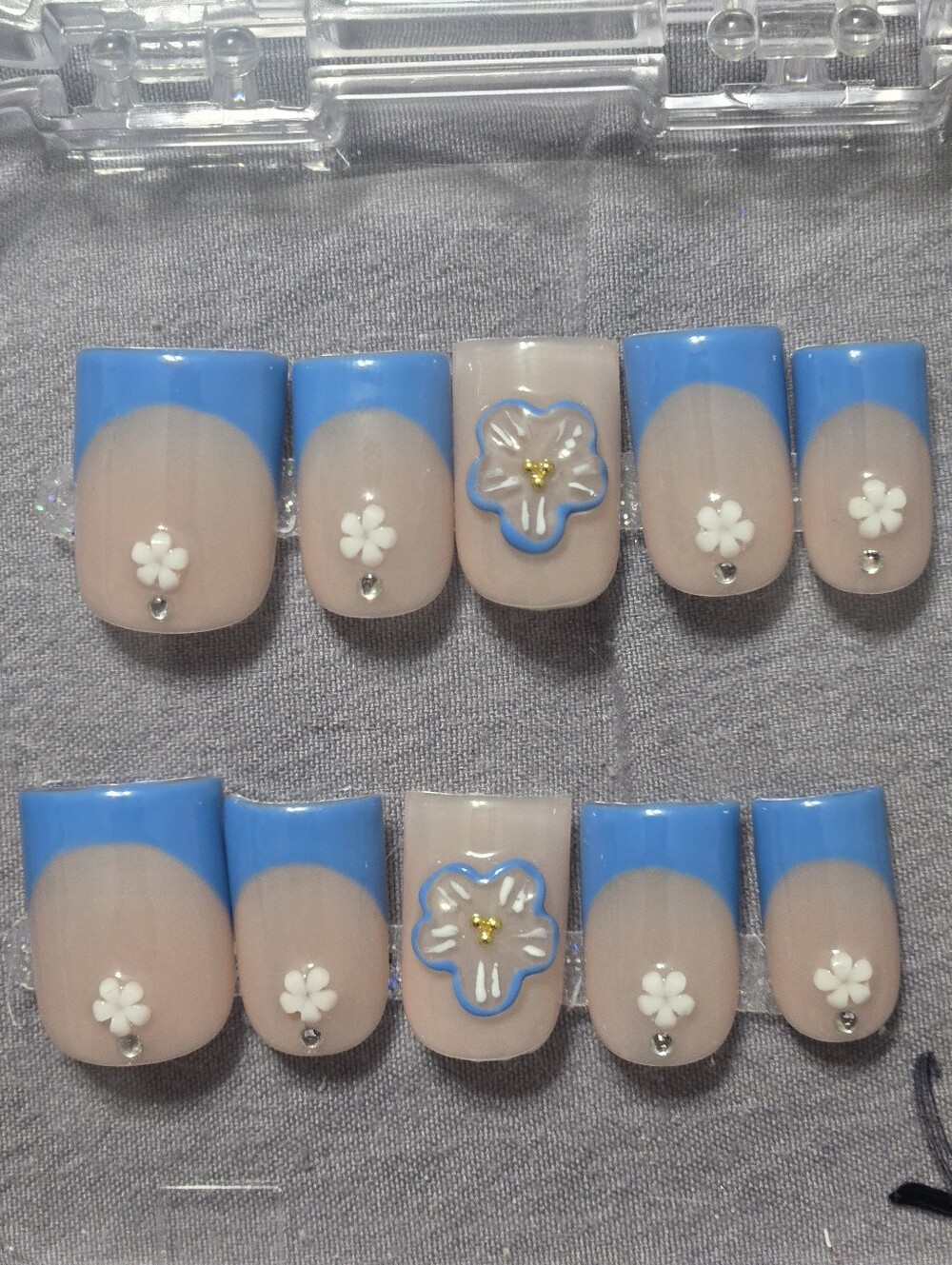 Blue French Tip Floral Press-On Nails - Women Makeup